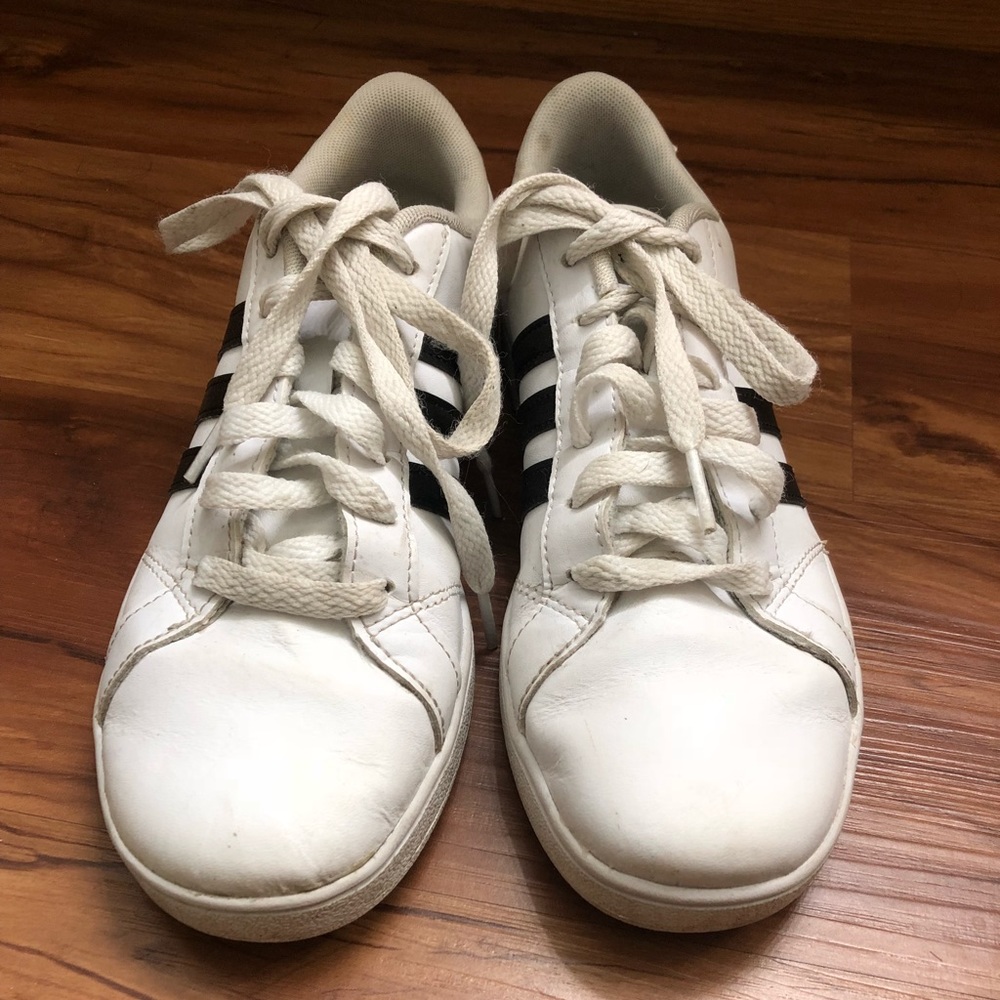 Adidas advantage White/Black